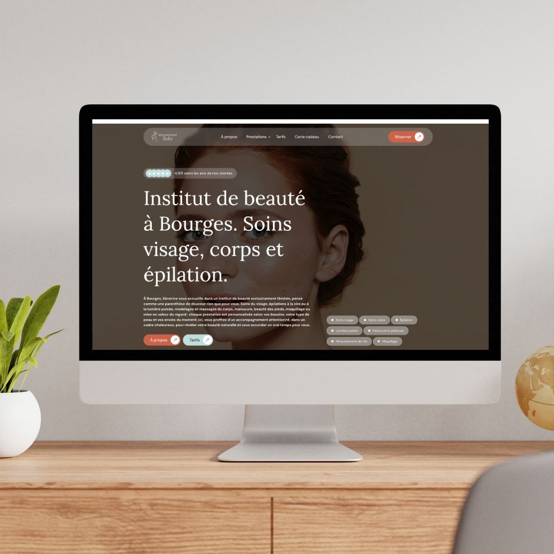 Écran d'ordinateur avec le site web intensementbelle.fr affiché